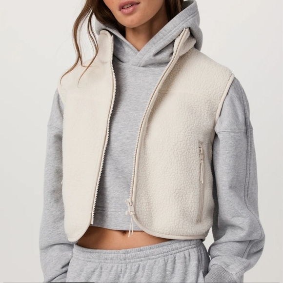 Vuori Jackets & Blazers - Vuori - (Bone) Fleece Cropped Vest Size Large